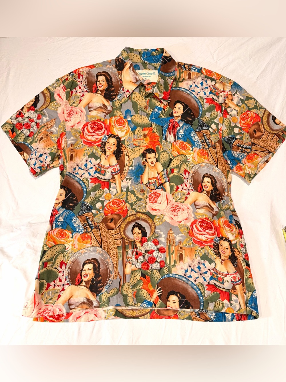 Sayulita and Co. “Charritas” Vintage-Inspired Short-Sleeve Hawaiian Shirt - XL